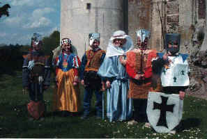 roicostumes.jpg (36470 octets)
